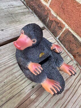 Fantastic Beasts Niffler Coin Bank Wow! Stuff 2018 Wizarding World Harry Potter